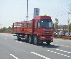 柳汽乘龙9.6米气瓶运输车